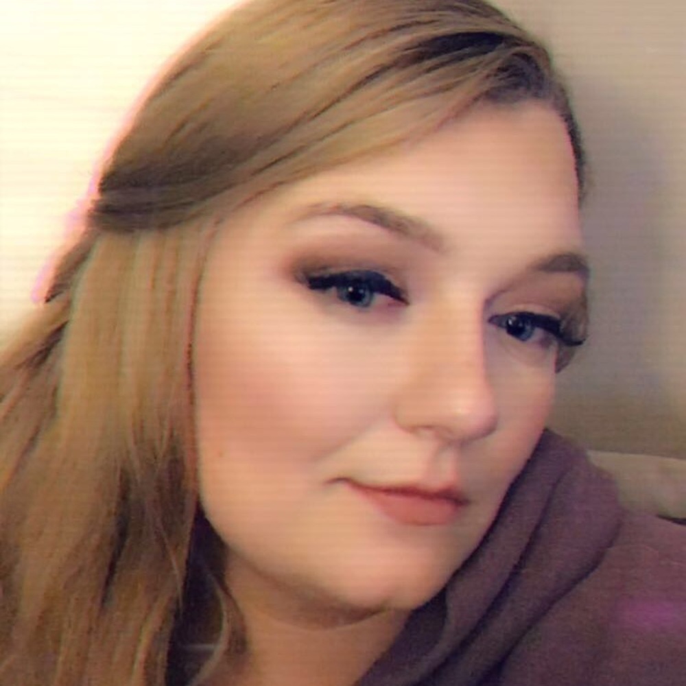 Meet your Posher, Taushia